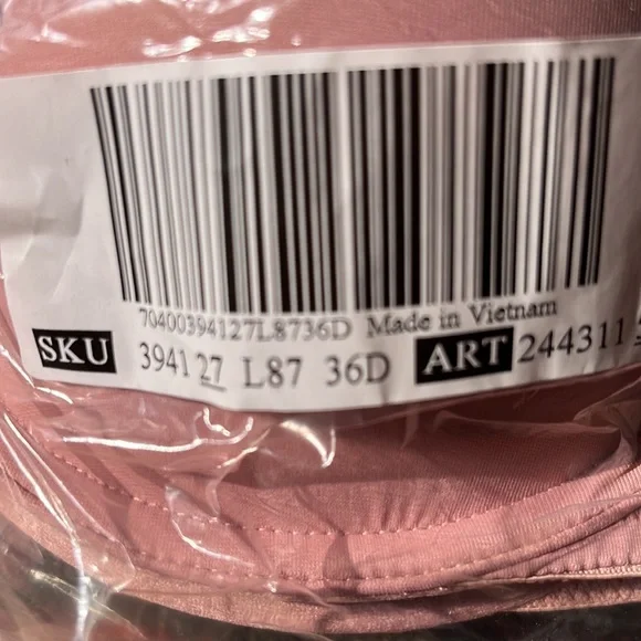 Victoria’s Secret bras 36d - Picture 2 of 2